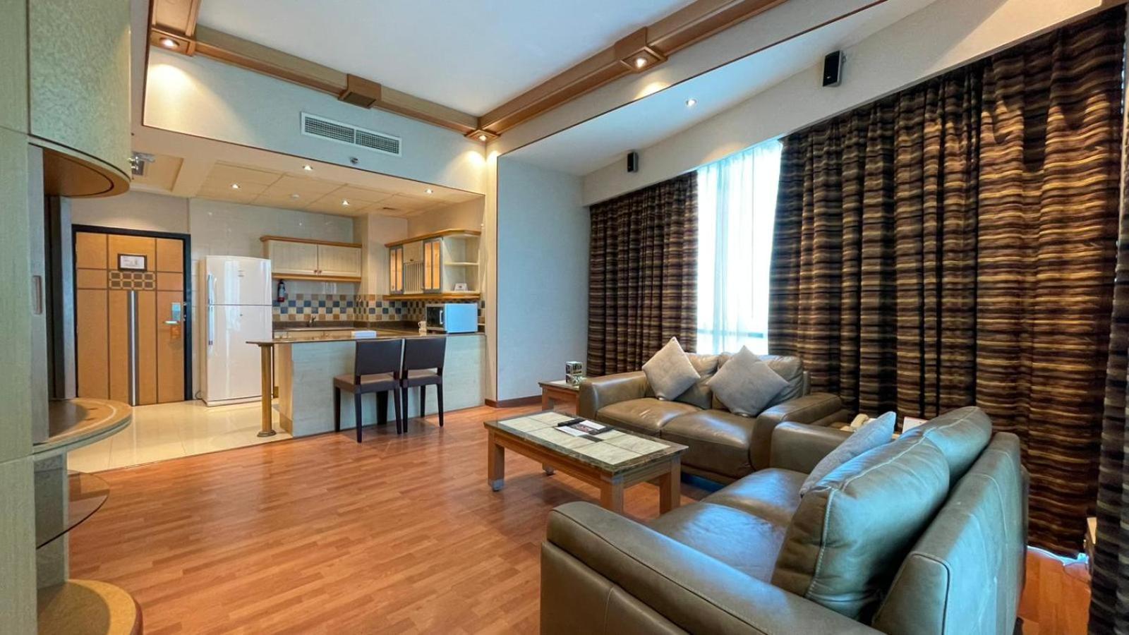 Suite City View